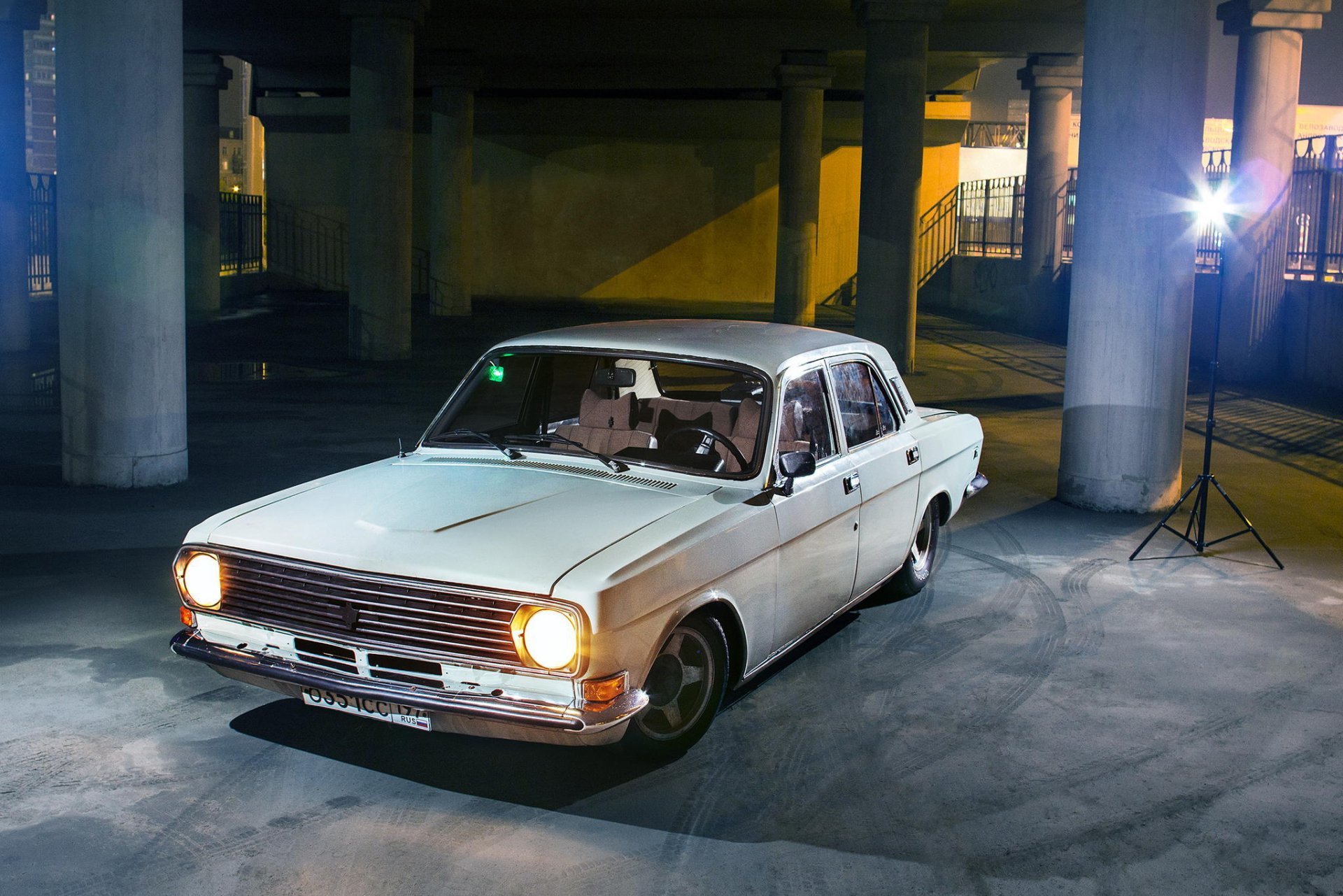 volga coche posición 24-10