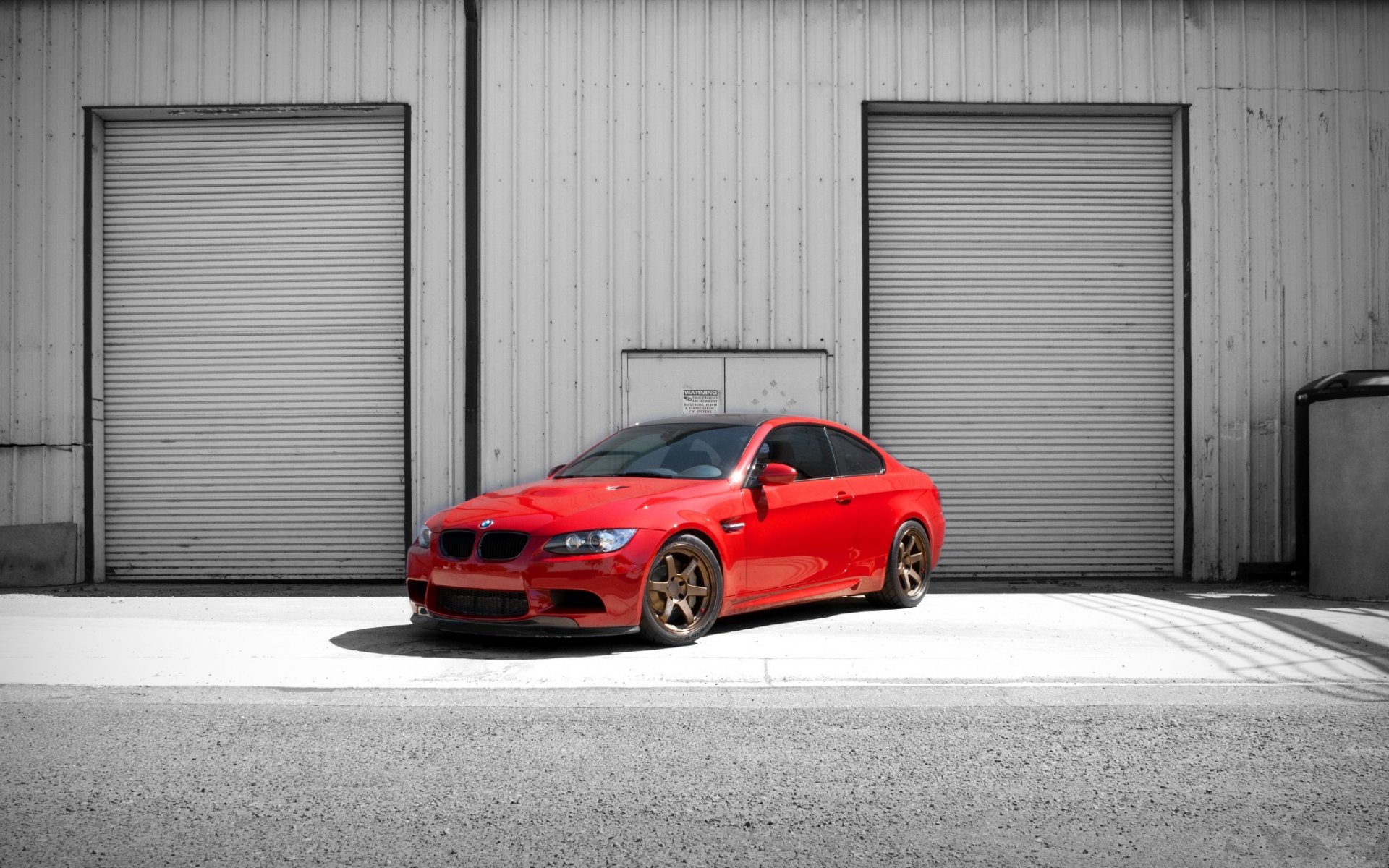 bmw m3 e92 rosso costruzione bmw rosso colorato rollets scudo