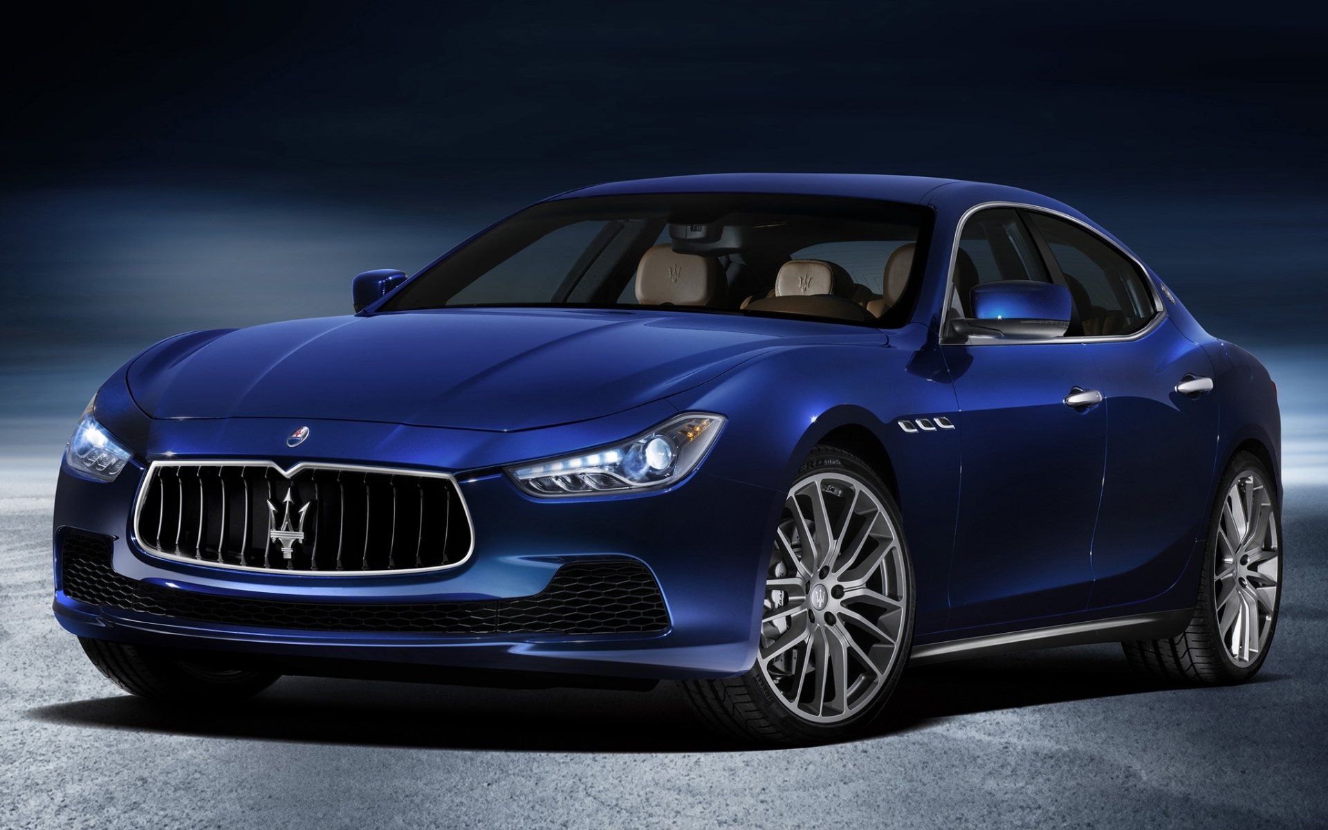 maserati ghibli maserati ghibli blu anteriore