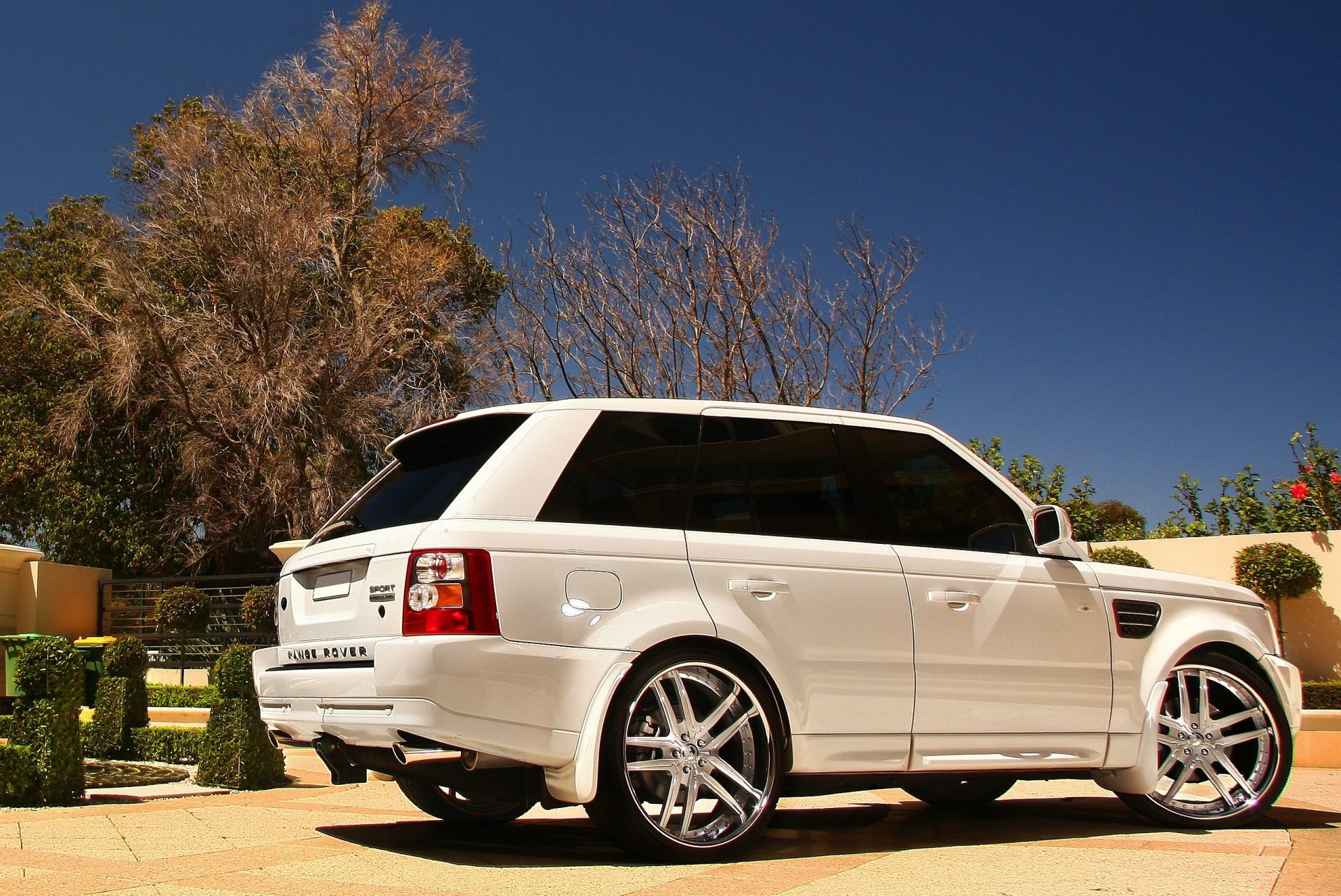 land rover range rover sport white range rover summer sky garden trees yard summer