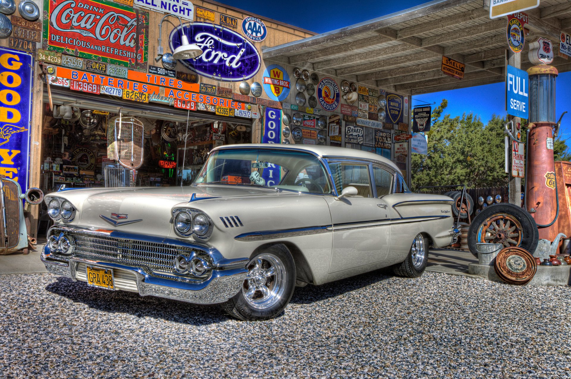 chevrolet 1958 года шевроле автомобиль классика ретро сервис бензоколонка заправка