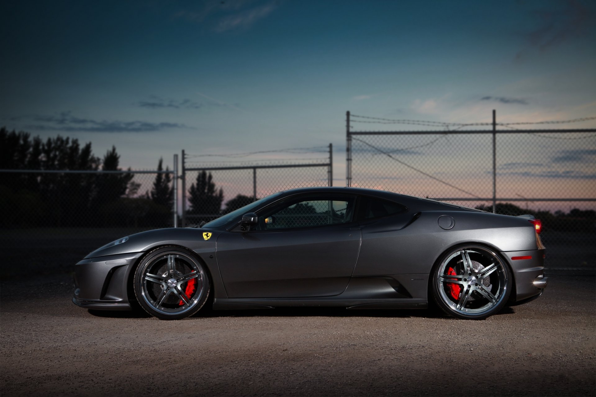 ferrari f430 silber ferrari silber profil felgen abend himmel wolken geländer