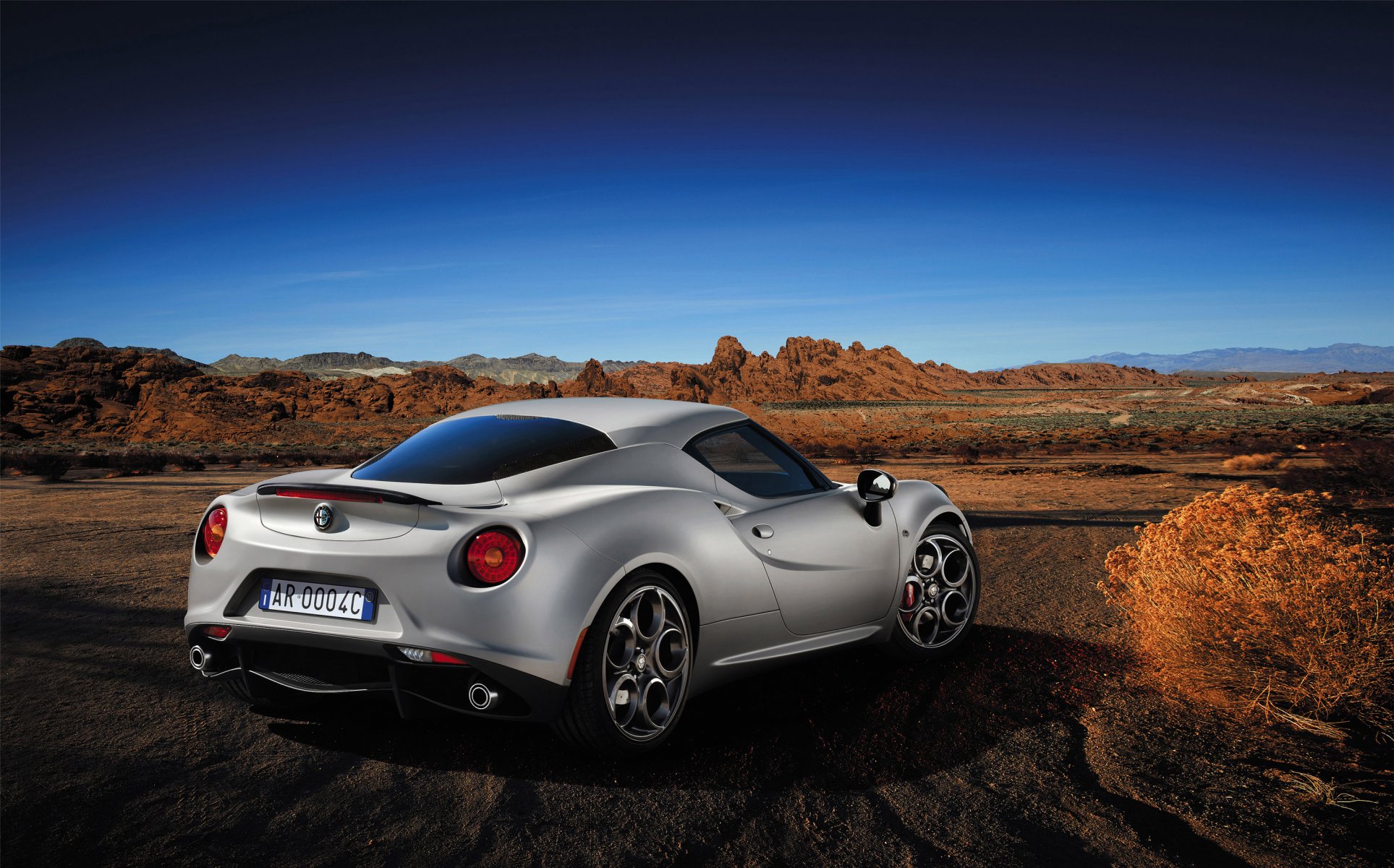 alfa romeo 4c запуск издание авто обои машина