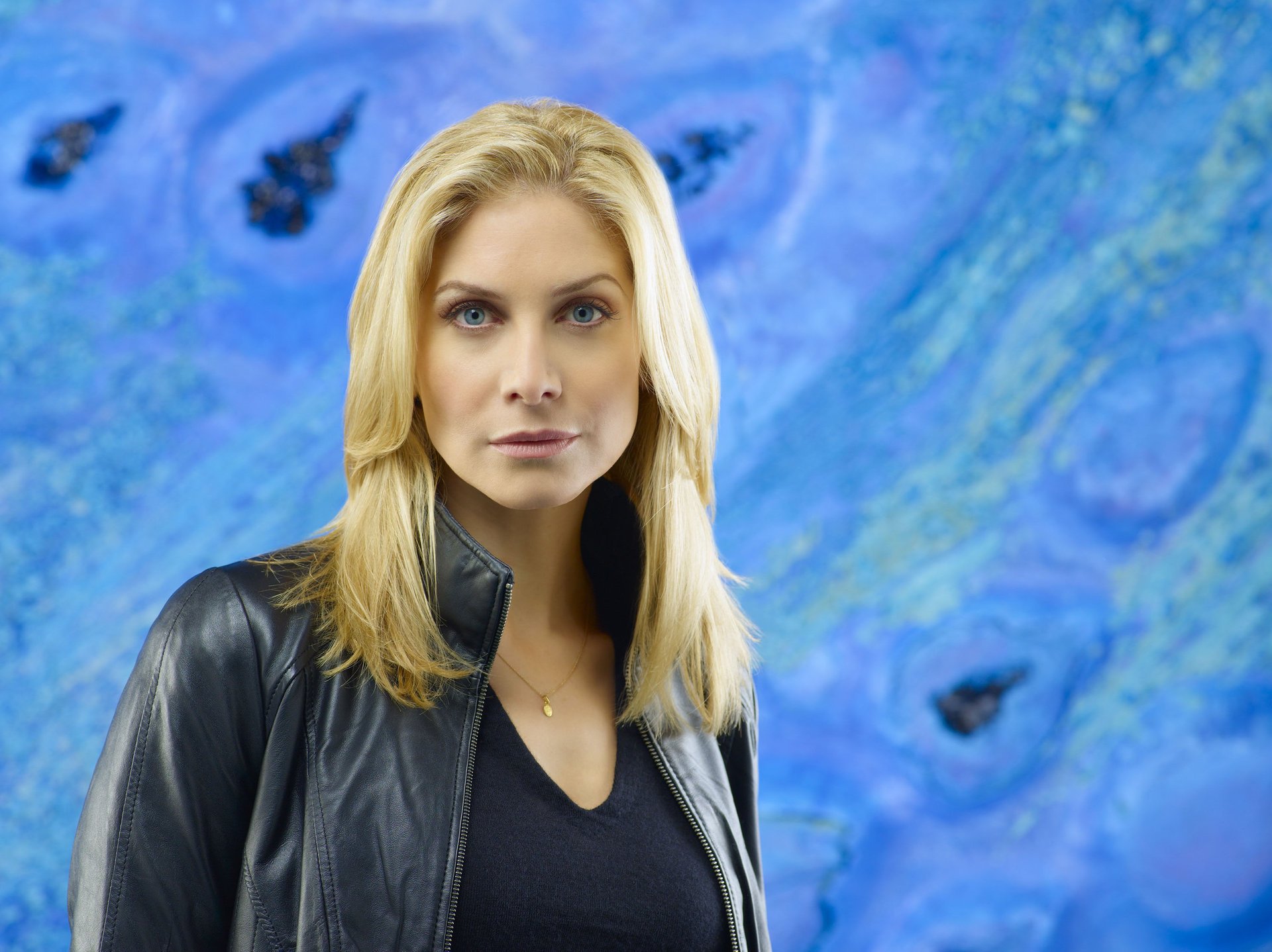 elizabeth mitchell элизабет митчелл фильм v визитеры блондинка актриса кино сериал