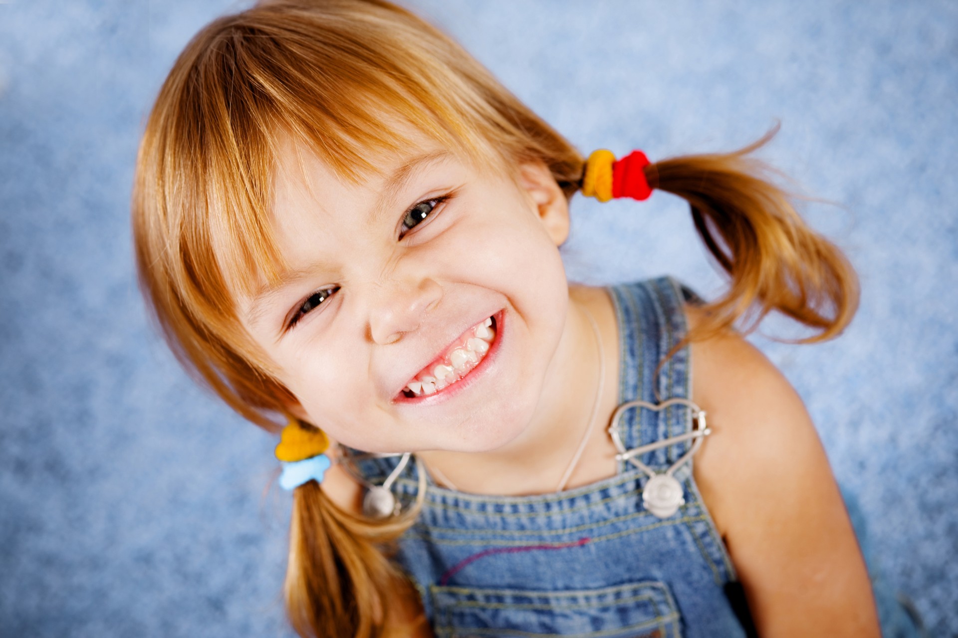 gioia coda di cavallo ragazza bambino