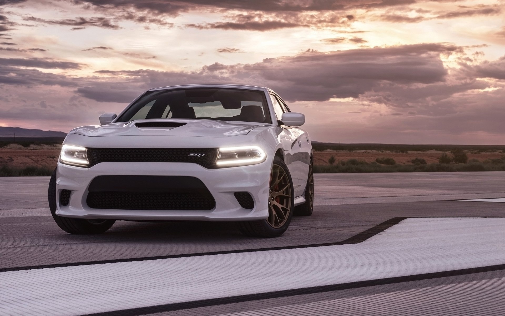 dodge charger srt hellcat dodge charger front end sky background