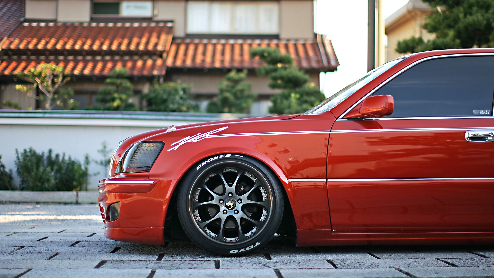 toyota corona majesta tuning japonés estilo vip ruedas llantas rojo