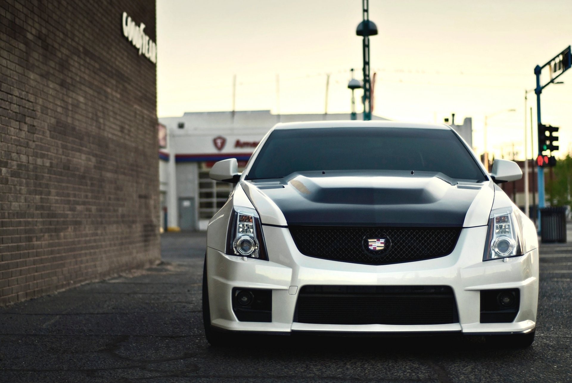 cadillac cts-v biały przód cadillac. biały przed