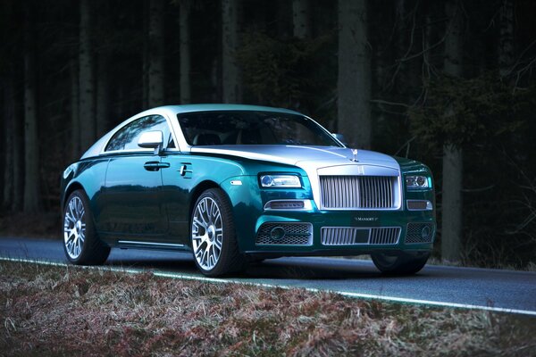 Blue Rolls - Royce phantom with excellent tuning