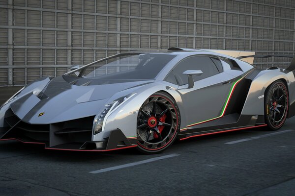 Серебристый суперкар lamborghini veneno