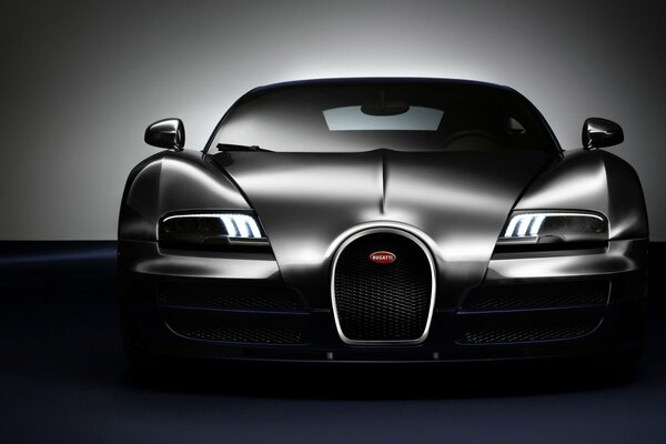 Bugatti Veyron de cromo 2014