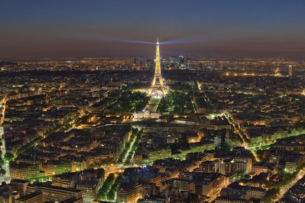 Die Stadt Paris im französischen Turm