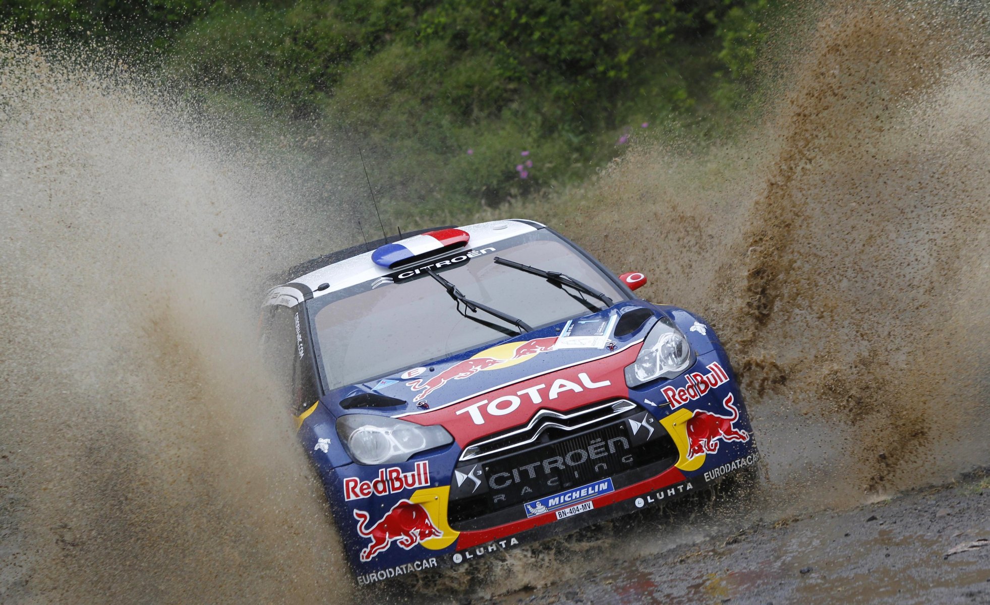 citroen ds3 rally wrc gara anteriore fango spruzzi rally concorrenza