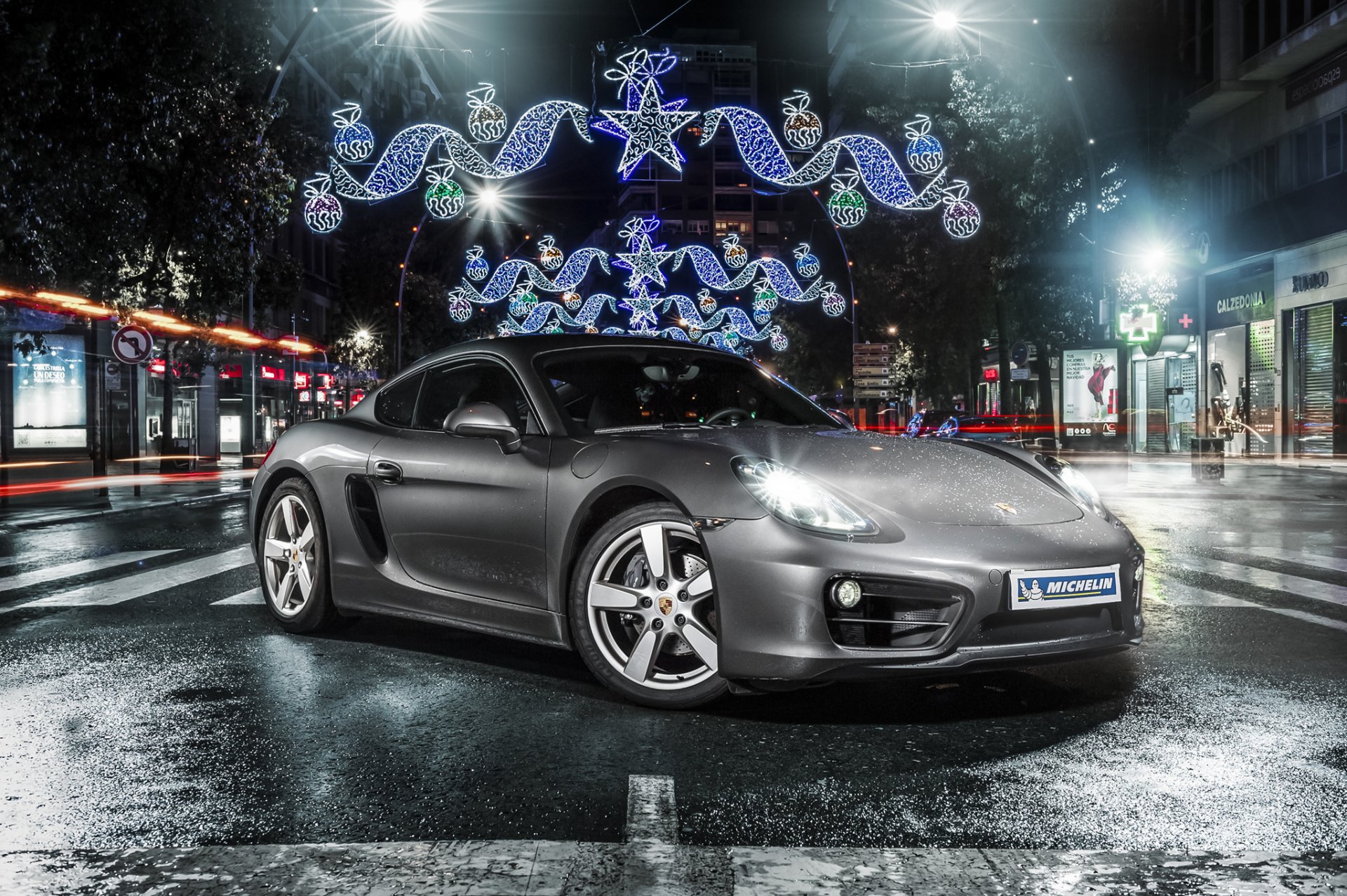 porsche cayman 981c argent avant michelin