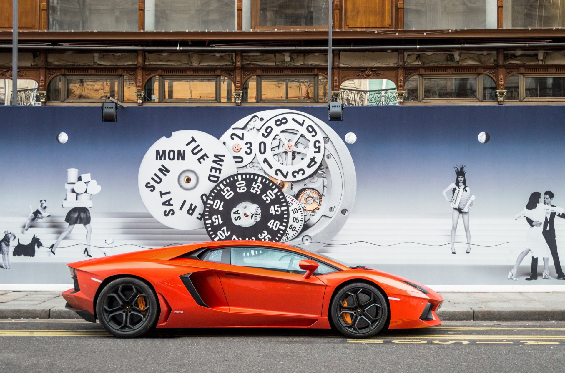 lamborghini aventador lp700-4 orange lamborghini aventador profil porebric trottoir mur image