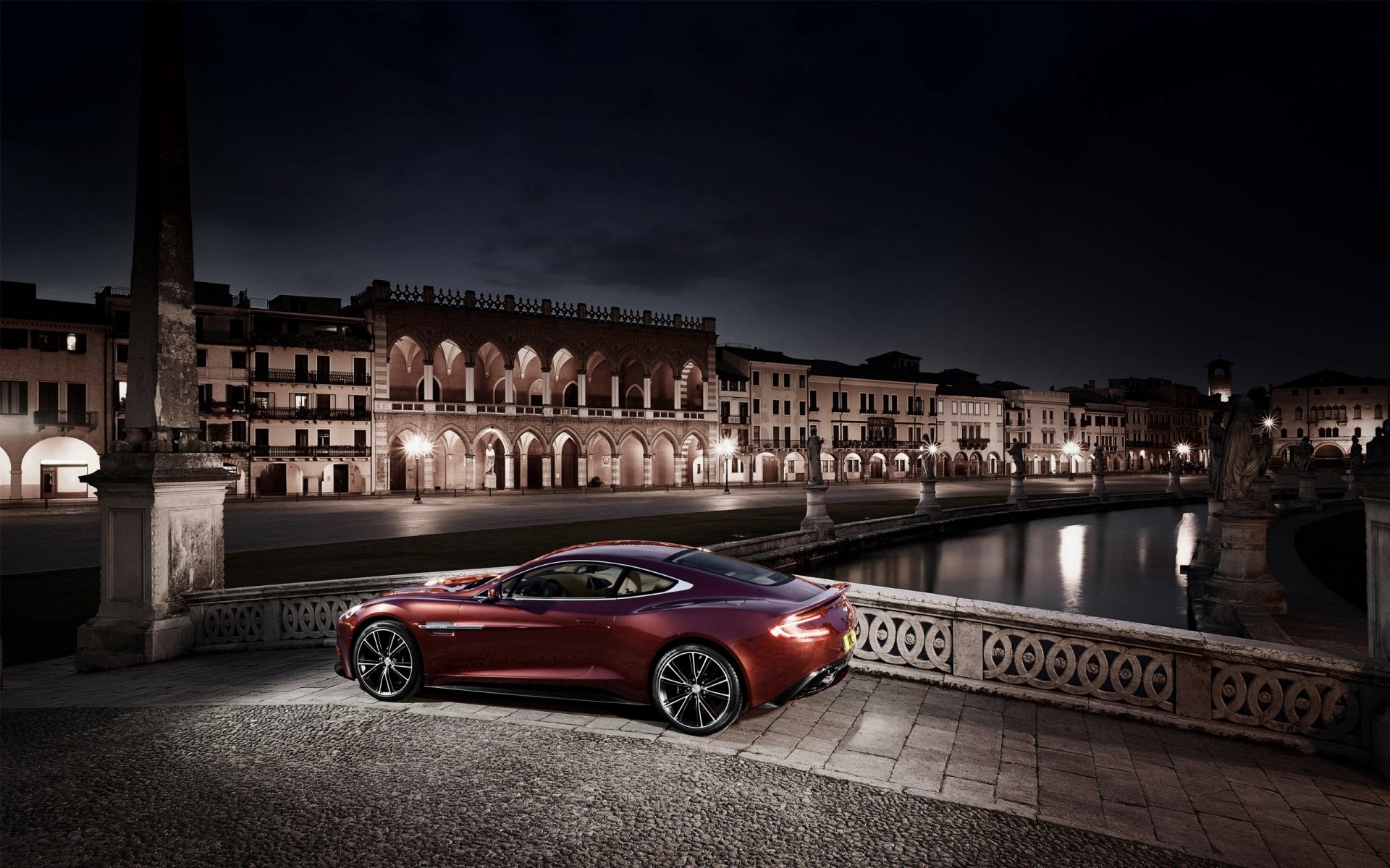aston martin am310 vanquish stadt nacht rot lichter