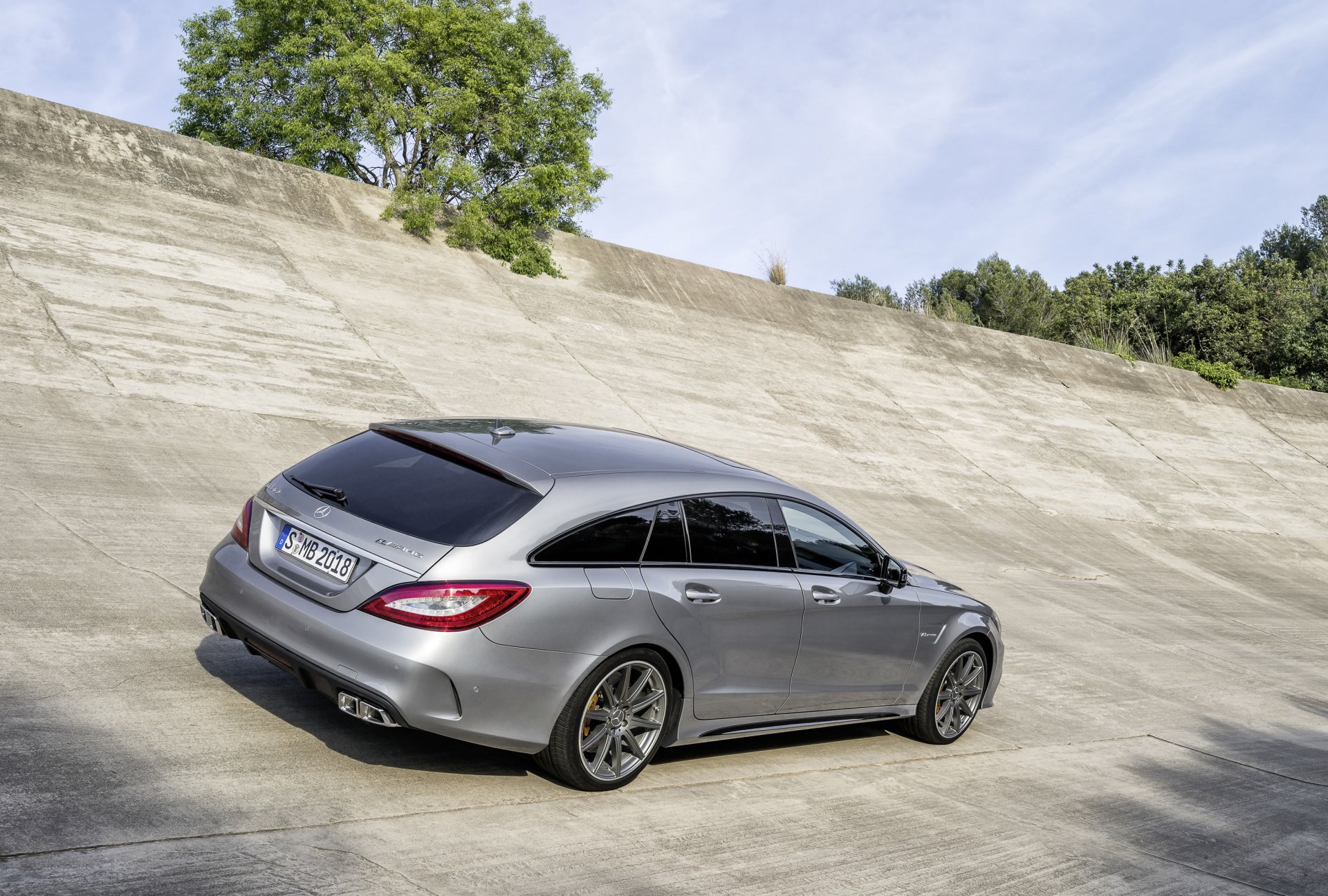 mercedes cls63 amg shooting brake