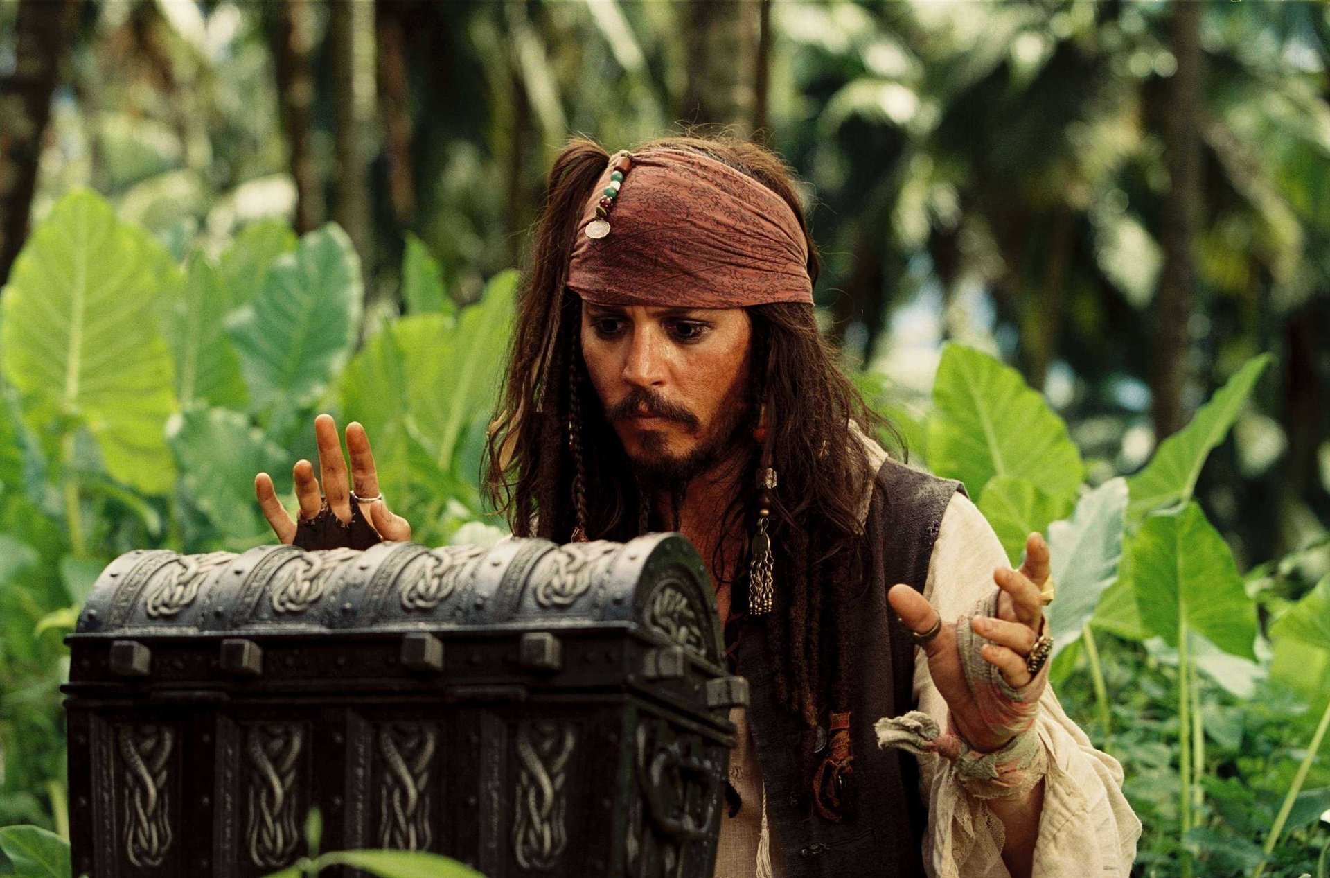pirates of the caribbean воробей пираты карибского моря сундук