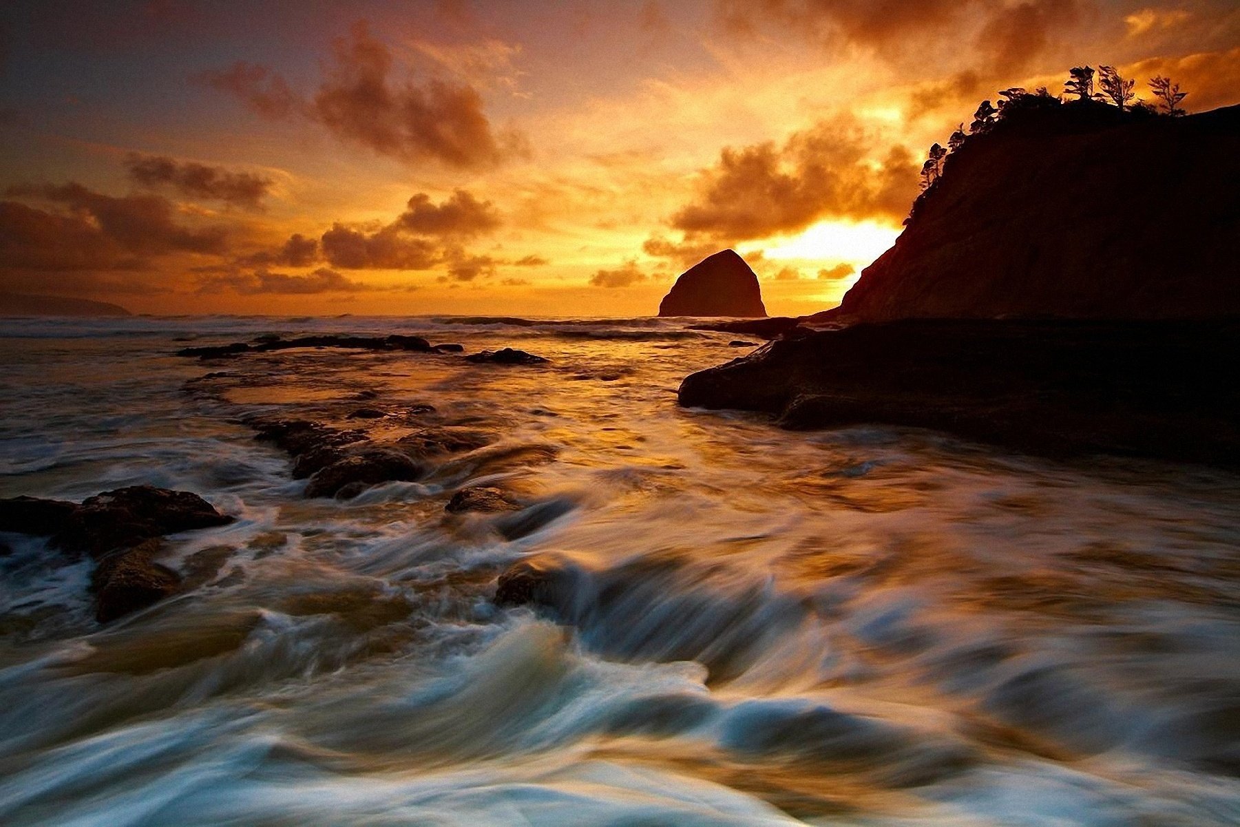 sonnenuntergang meer felsen küste himmel