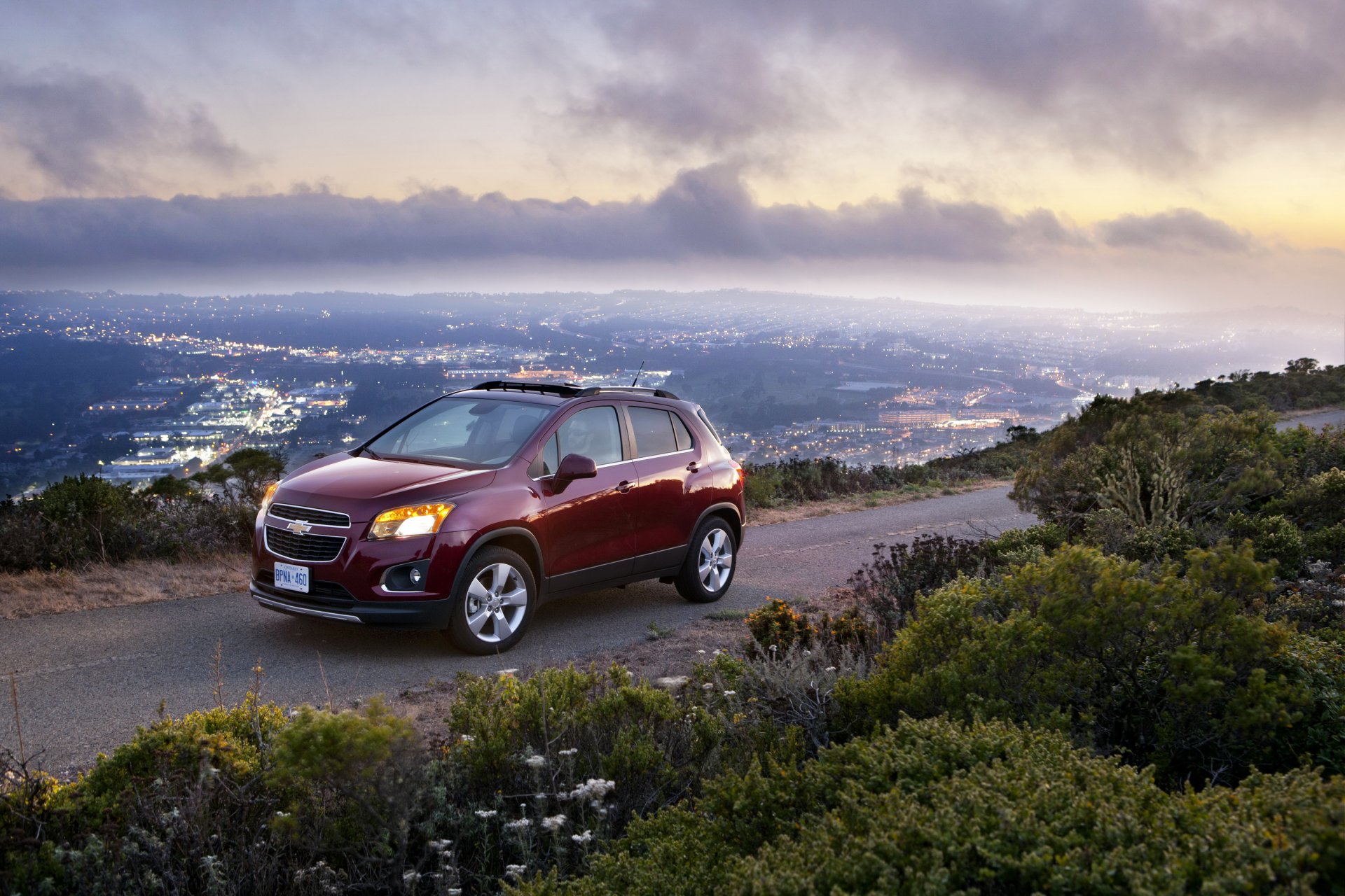 chevrolet 2012 trax samochód droga miasto krajobraz