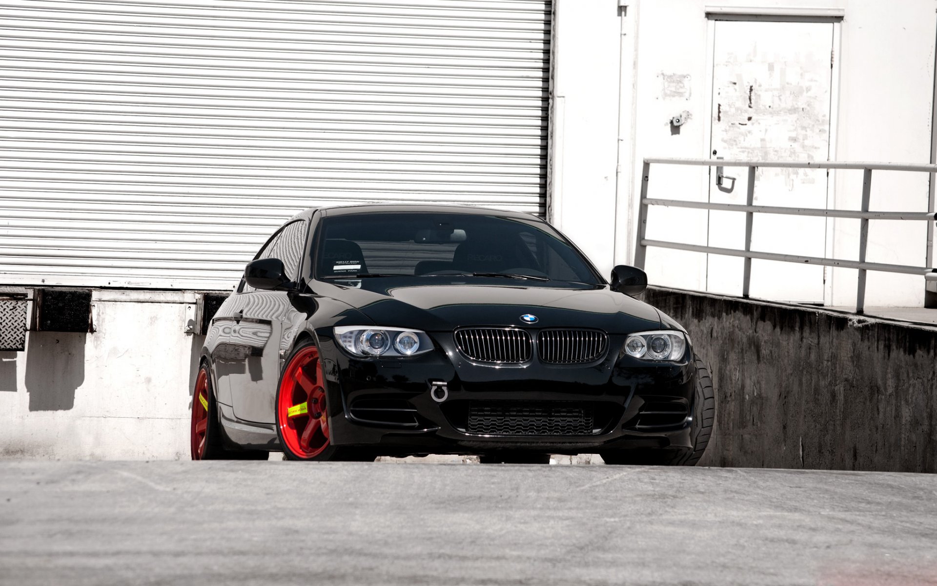 bmw negro e92 335i rojo