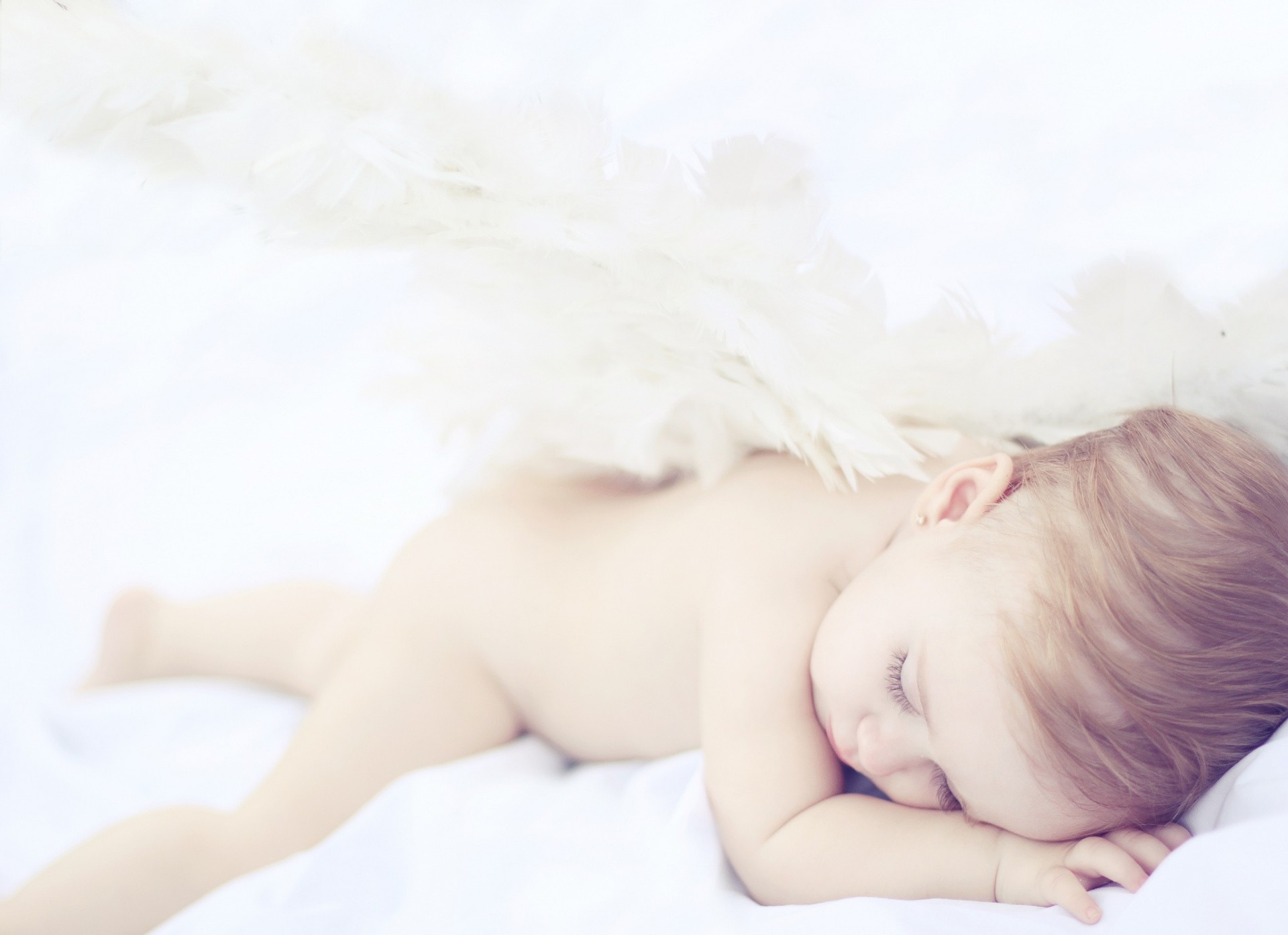 ángel niño alas