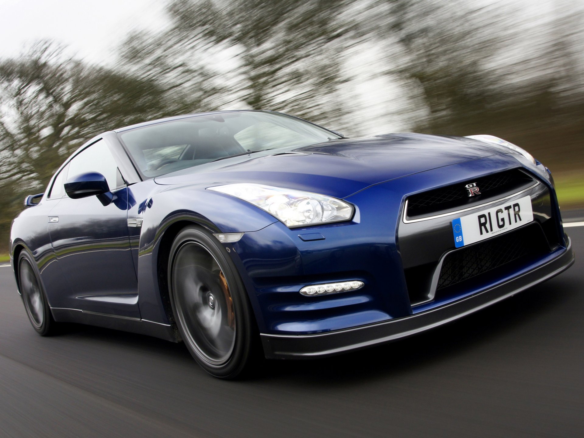 автомобили машины ниссан nissan r35 gt-r