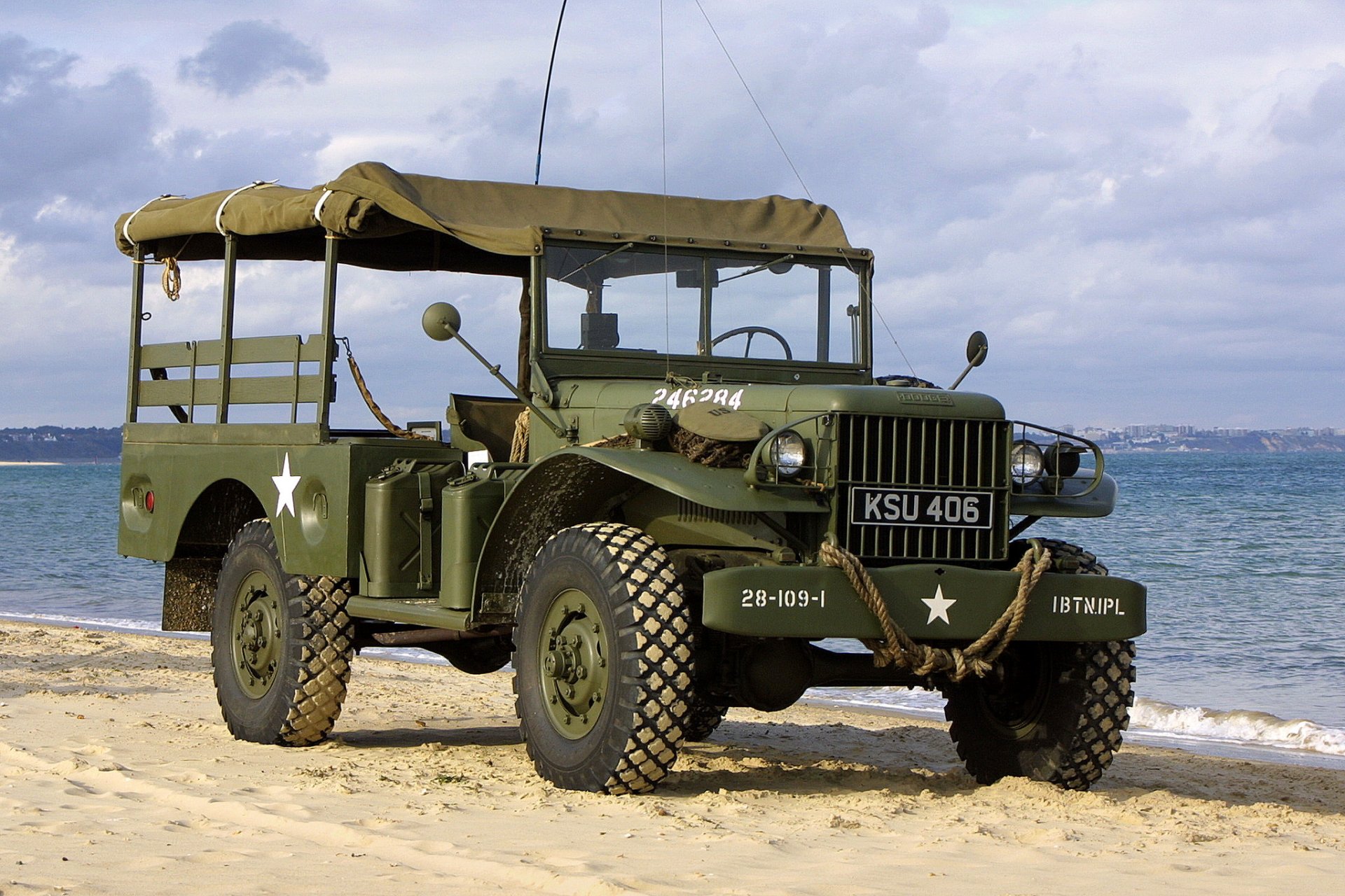 dodge wc52 ejército coche elevado terreno tiempos segunda mundo guerra