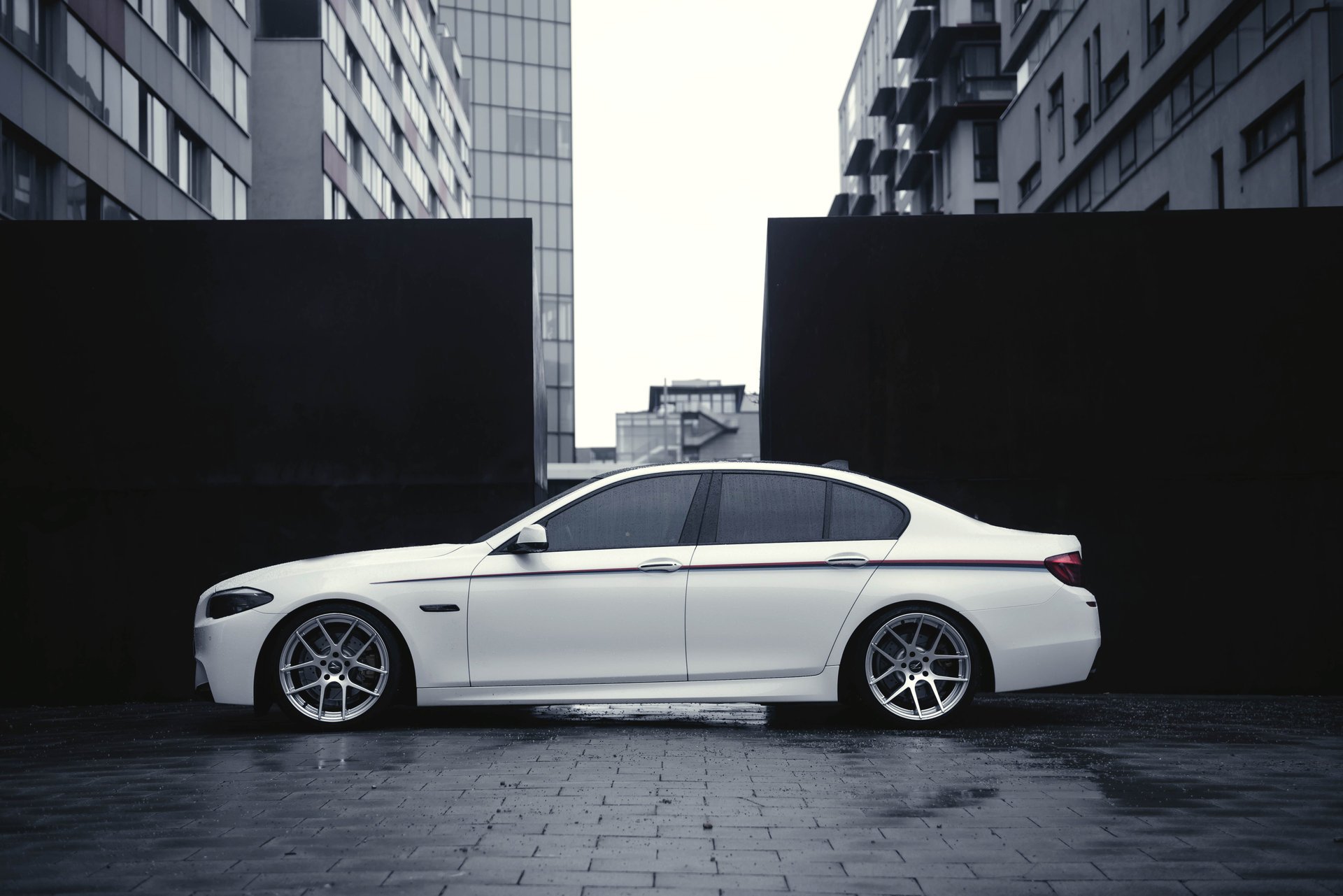 bmw f10 cóncavo profundo blanco bmw llantas lateral nublado