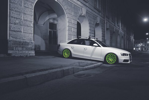 Audi a4 with yellow wheels