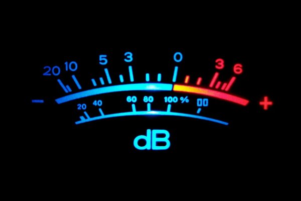 Black indicator showing decibels