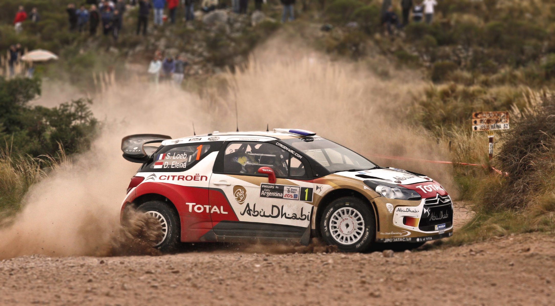 citroen ds3 rally wrc rally sport auto auto citroen vista laterale skid polvere girare