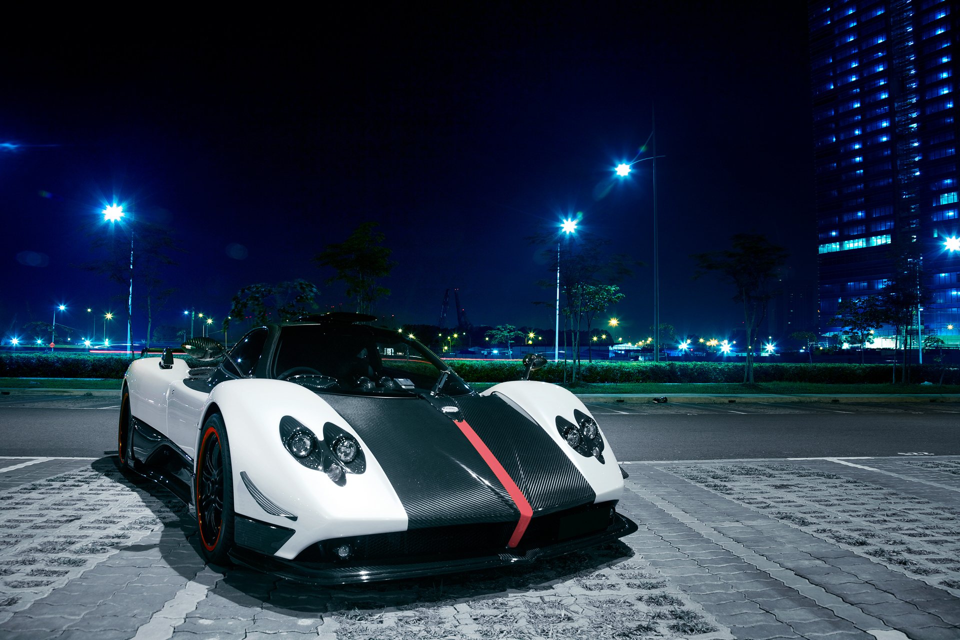 pagani zonda cinque città notte singapore