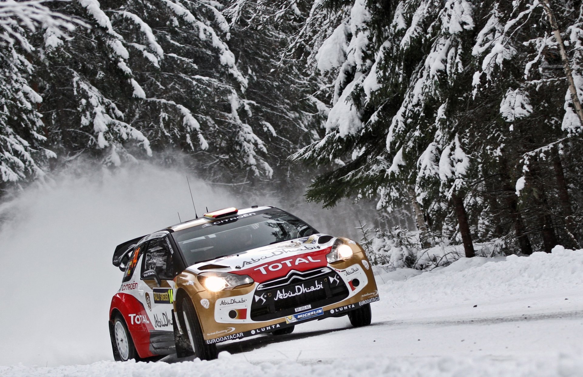 citroen ds3 rally wrc inverno neve albero foresta anteriore fari