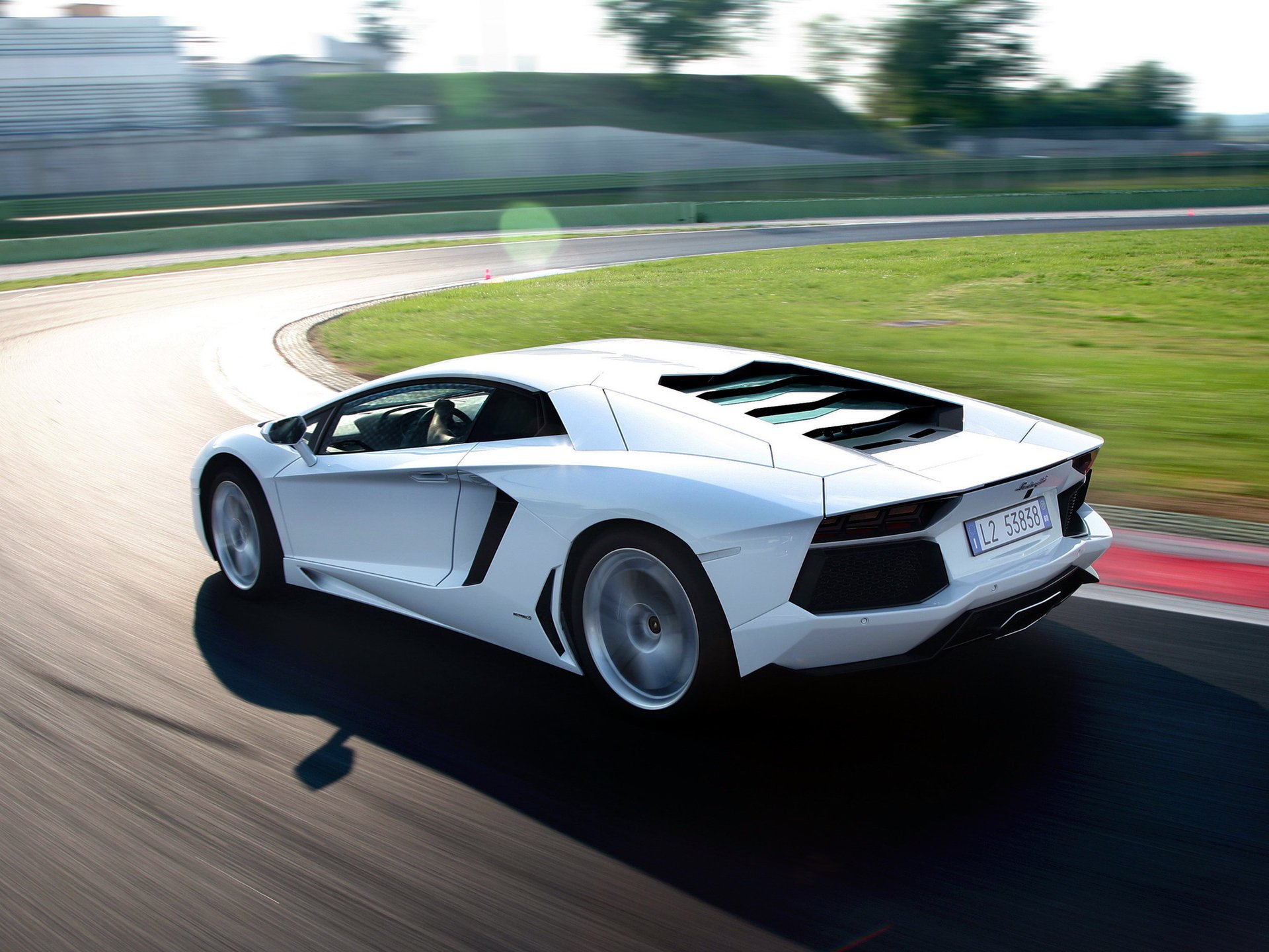 aventador lamborghini lp700-4 blanc lamborghini aventador