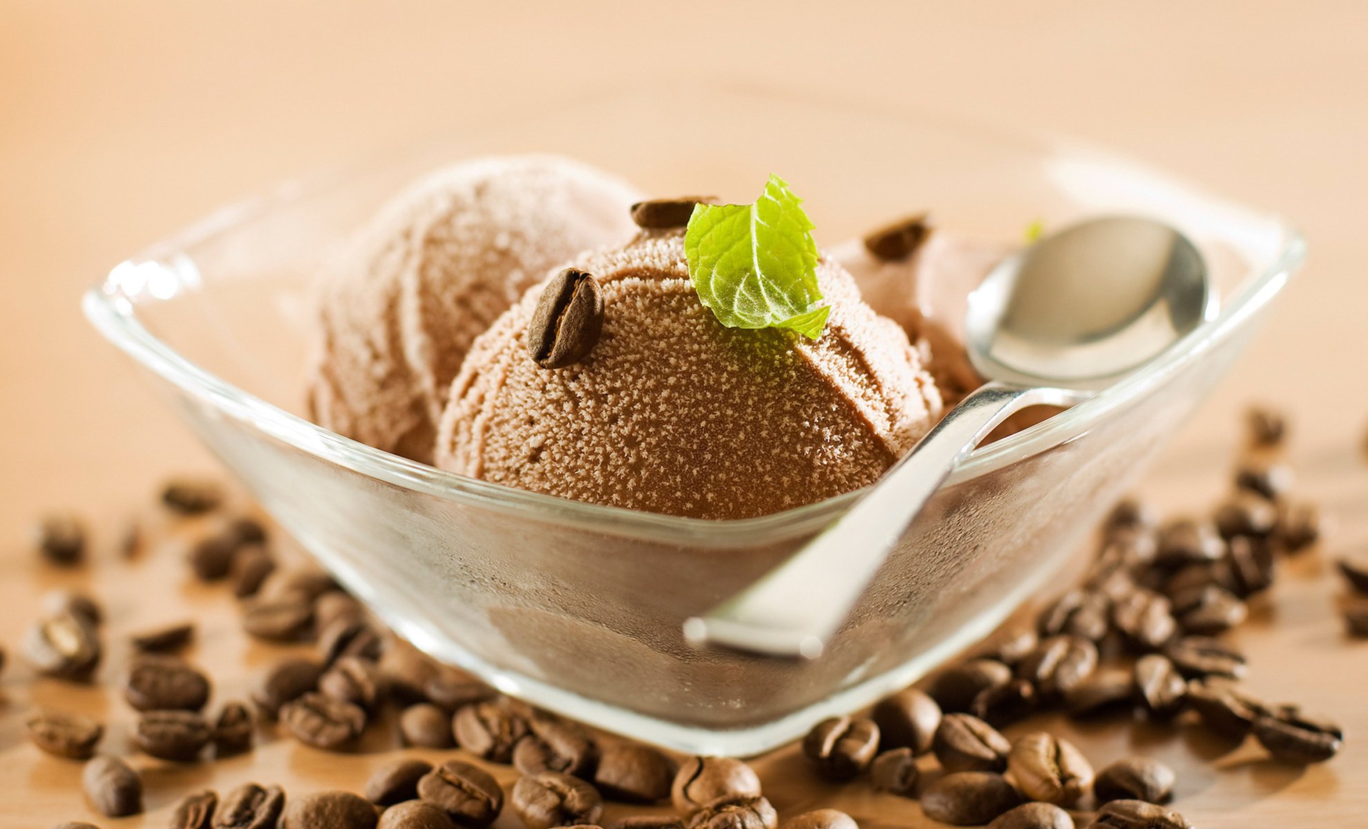 mint coffee ice cream chocolate circles spoon