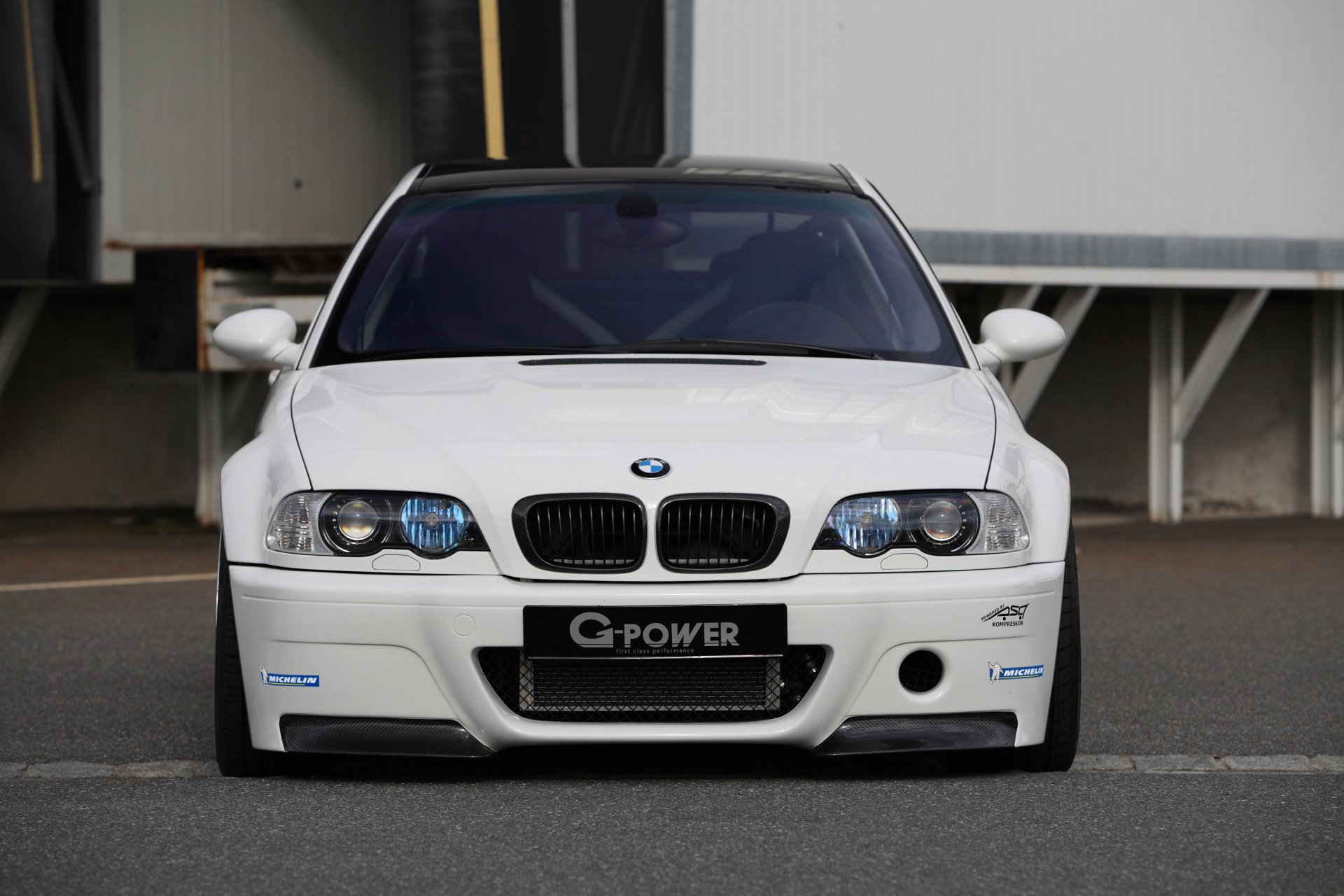 bmw m3 e46 blanc g-power bmw avant tuning toit en fibre de carbone teinté