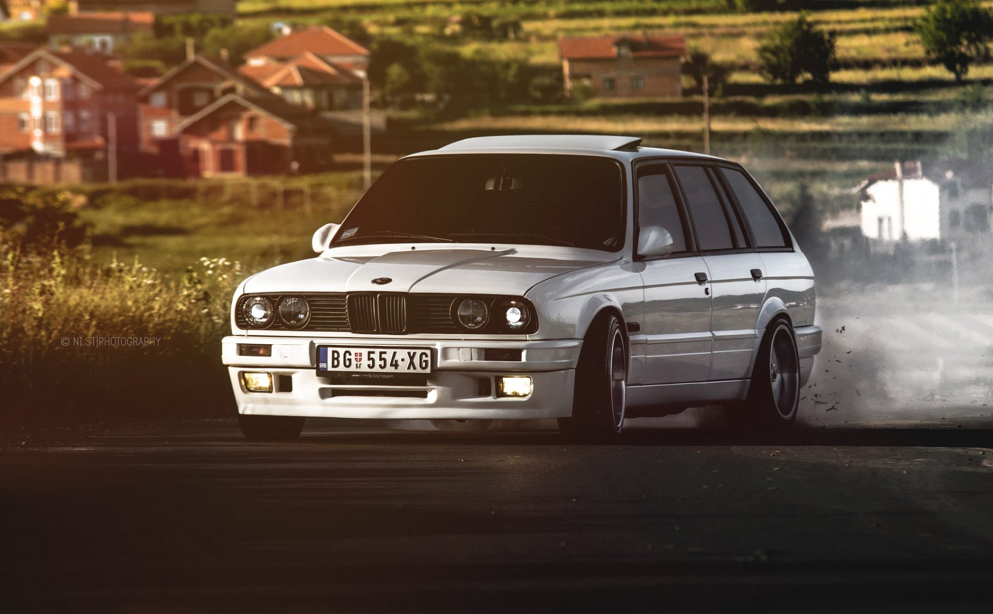 bmw e30 dérive bmw série 3 blanc break