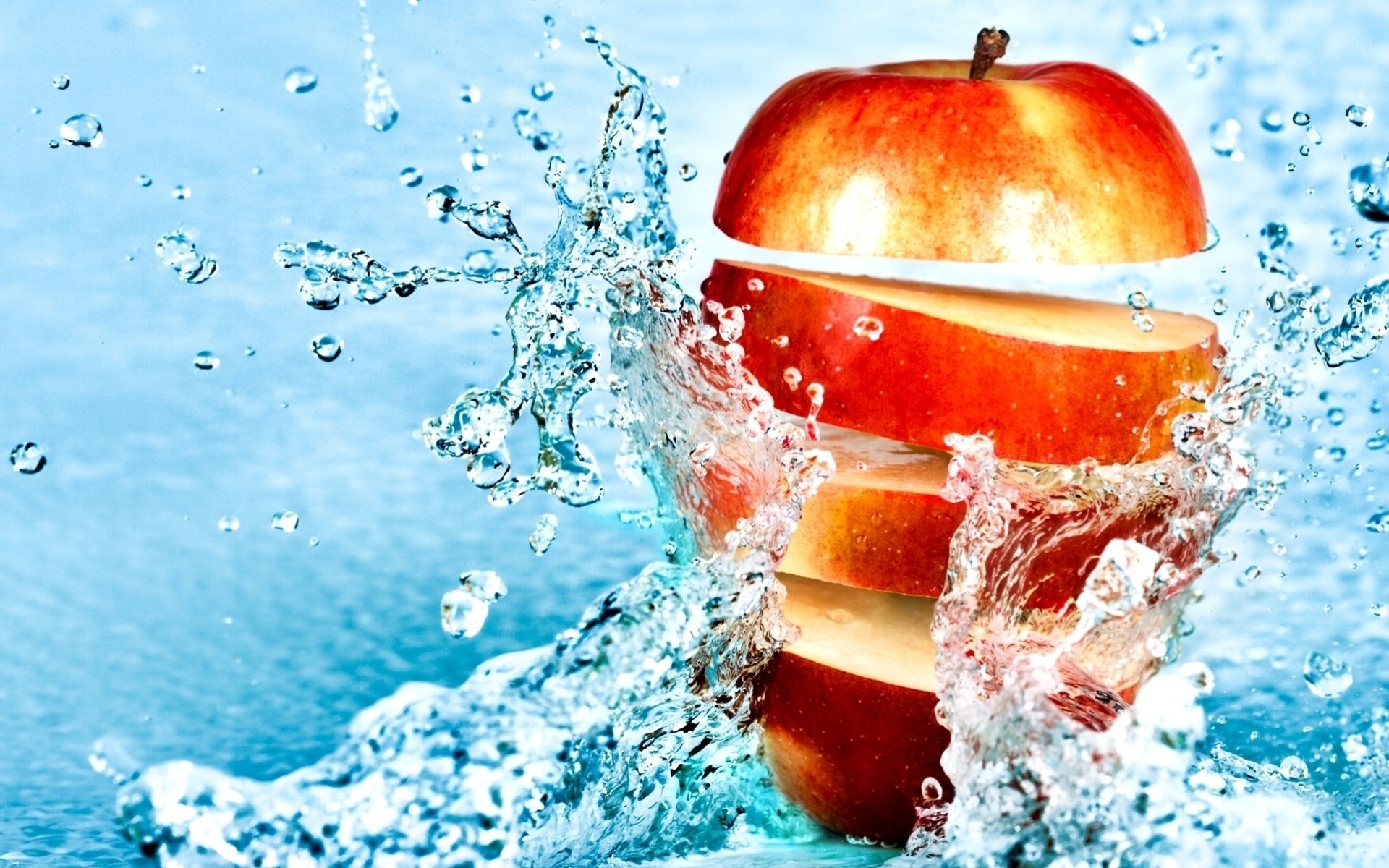 apple falls balloon water