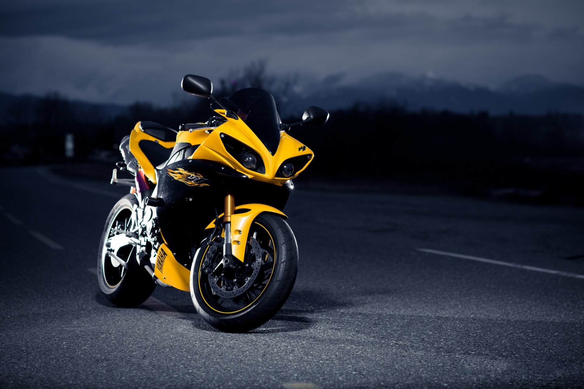 yamaha r1 negro amarillo superbike carretera noche yamaha