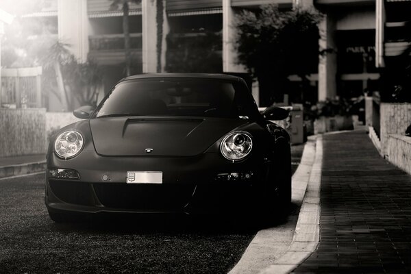 Coche Porsche negro