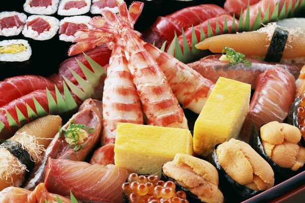 Японские морепродукты подают с сыром