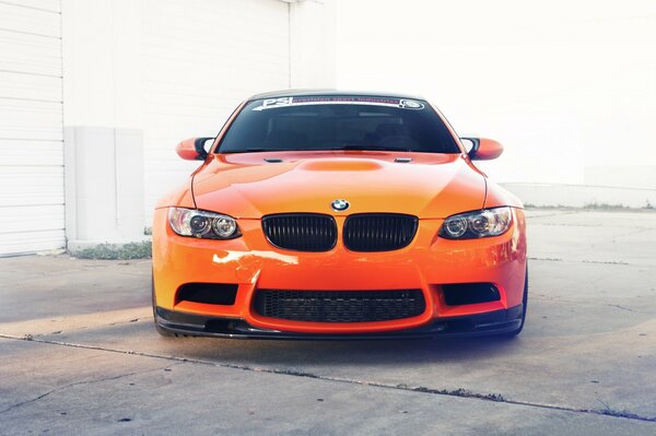 Orange bmw 3er e92 karosserie getönt