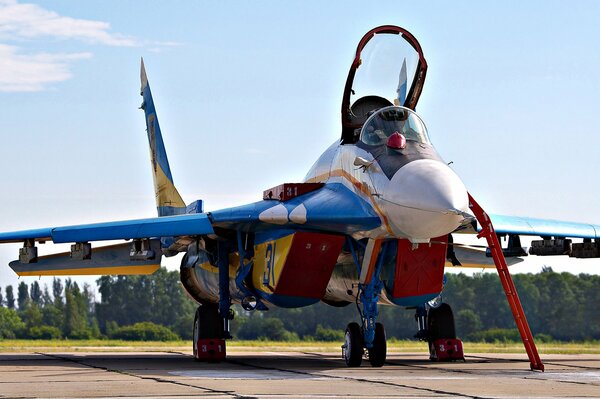 Primo piano dell aereo ucraino MiG-29