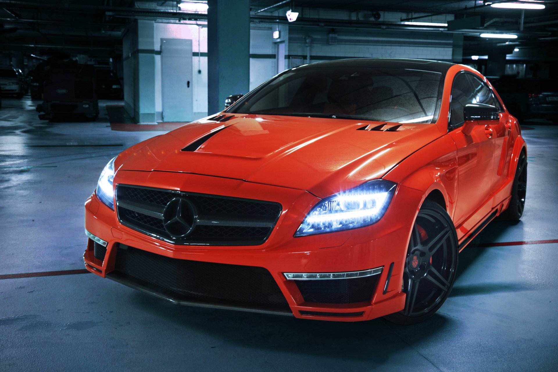 deutsch special customs gsc mercedes-benz cls 63 amg front scheinwerfer licht mers orange