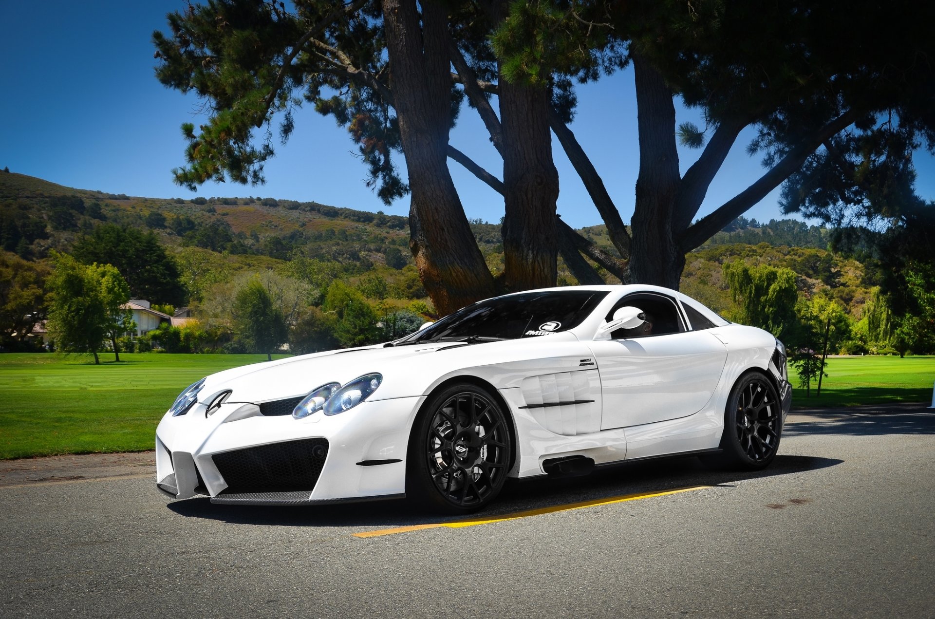 mercedes benz slr mclaren mansory bianco mercedes benz cpr mclaren strada ombra prato alberi pendenza cielo