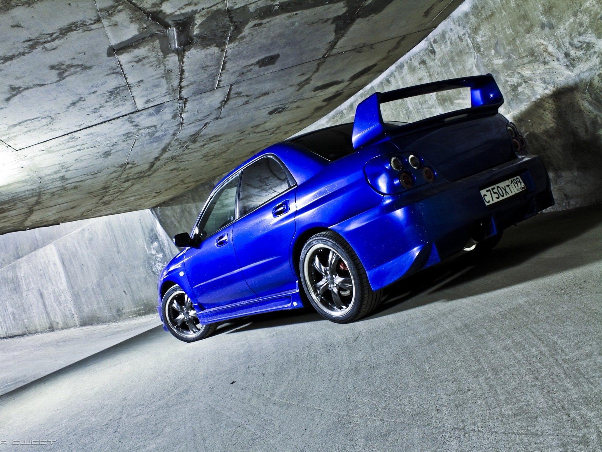 ubaru impreza wrx wand tunnel auto auto subaru impreza blau sport limousine seite