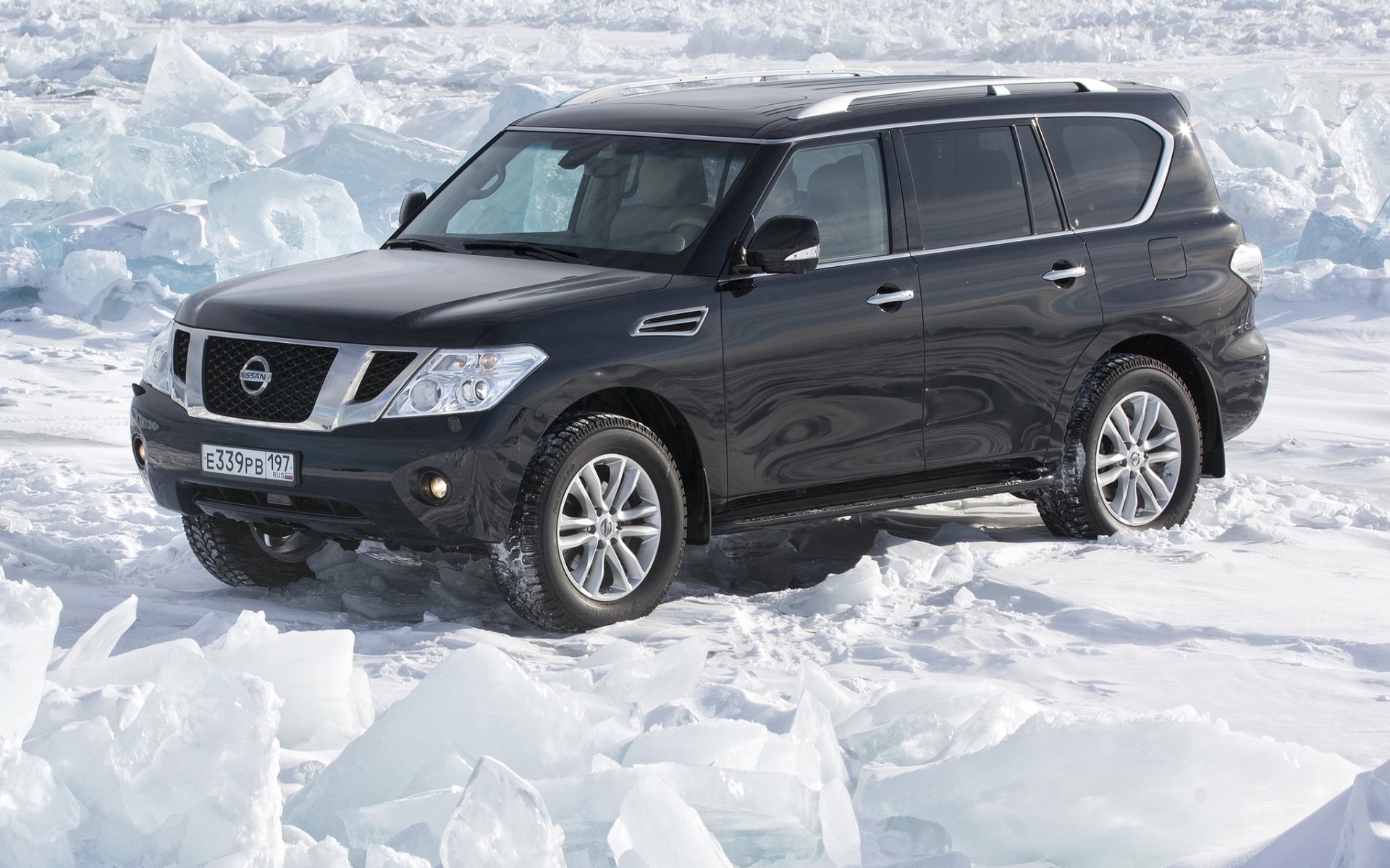 nissan patrouille nissan patrol patrouille jeep suv avant neige arrière-plan