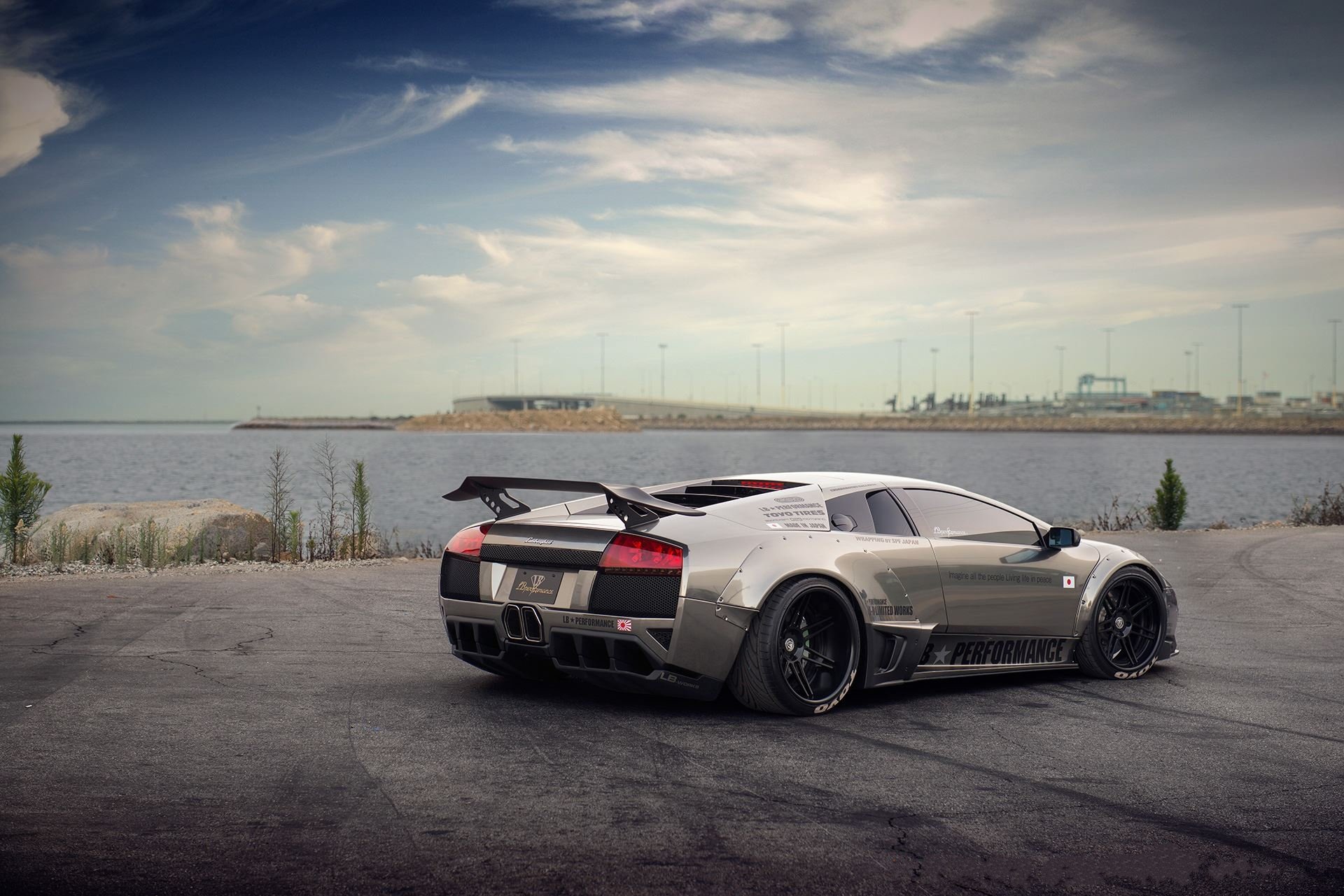 lamborghini murcielago lp670-4 sv gris lamborghini murcielago vue arrière quai ciel nuages