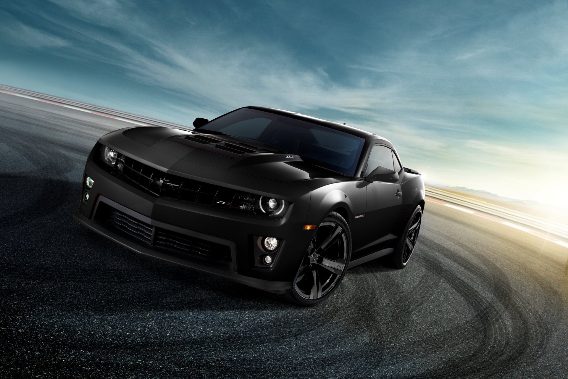 chevrolet camaro zl1 nero su nero chevrolet camaro zl1 colorato cielo nuvole